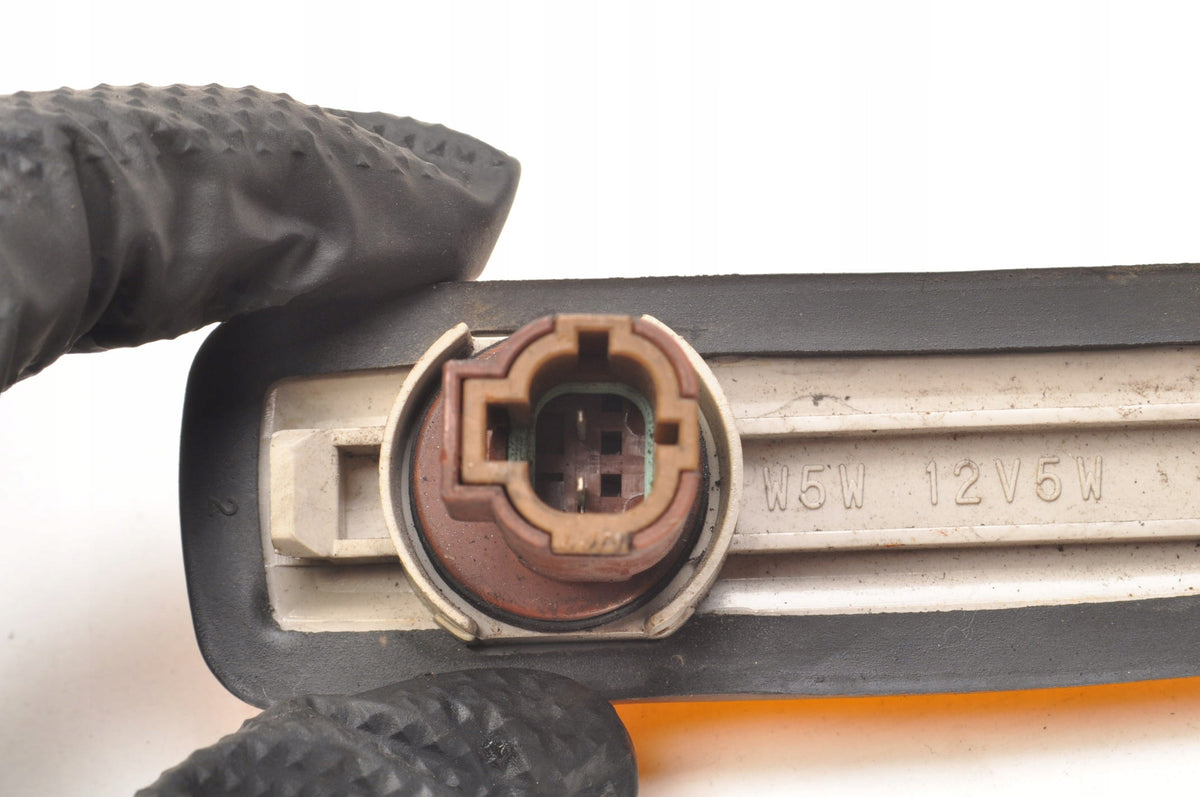 NISSAN 300ZX Z32 DIRECTION INDICATOR RIGHT 6R01351