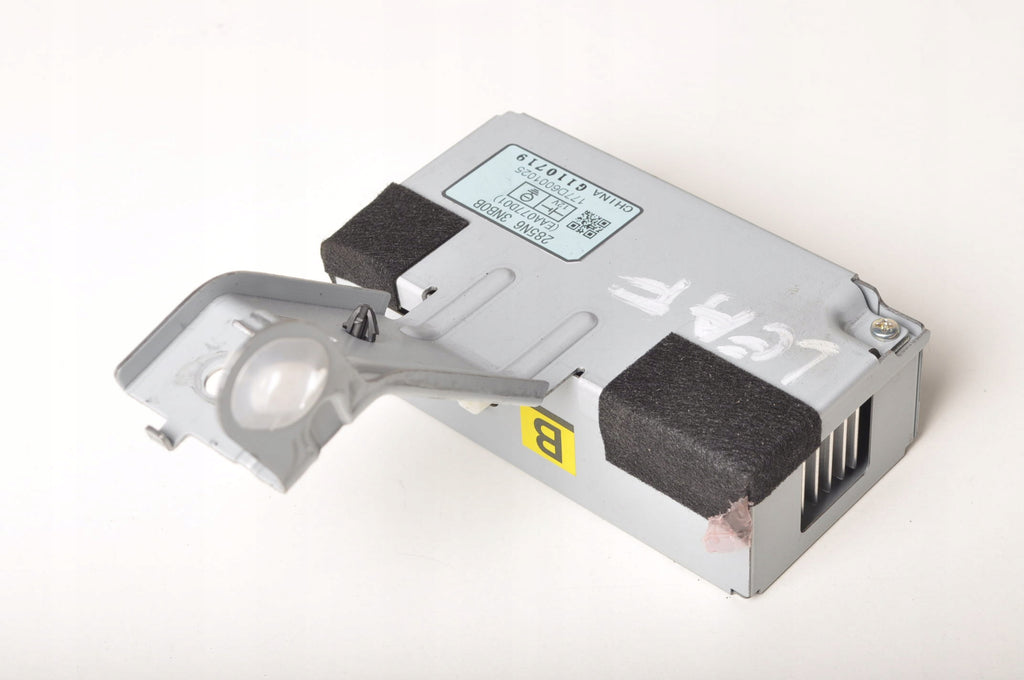 NISSAN LEAF I ZE0 SOUND CONTROLLER MODULE 285N6