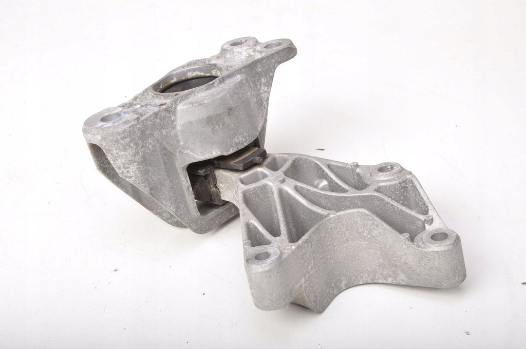 NISSAN MICRA K14 ENGINE PAW BRACKET