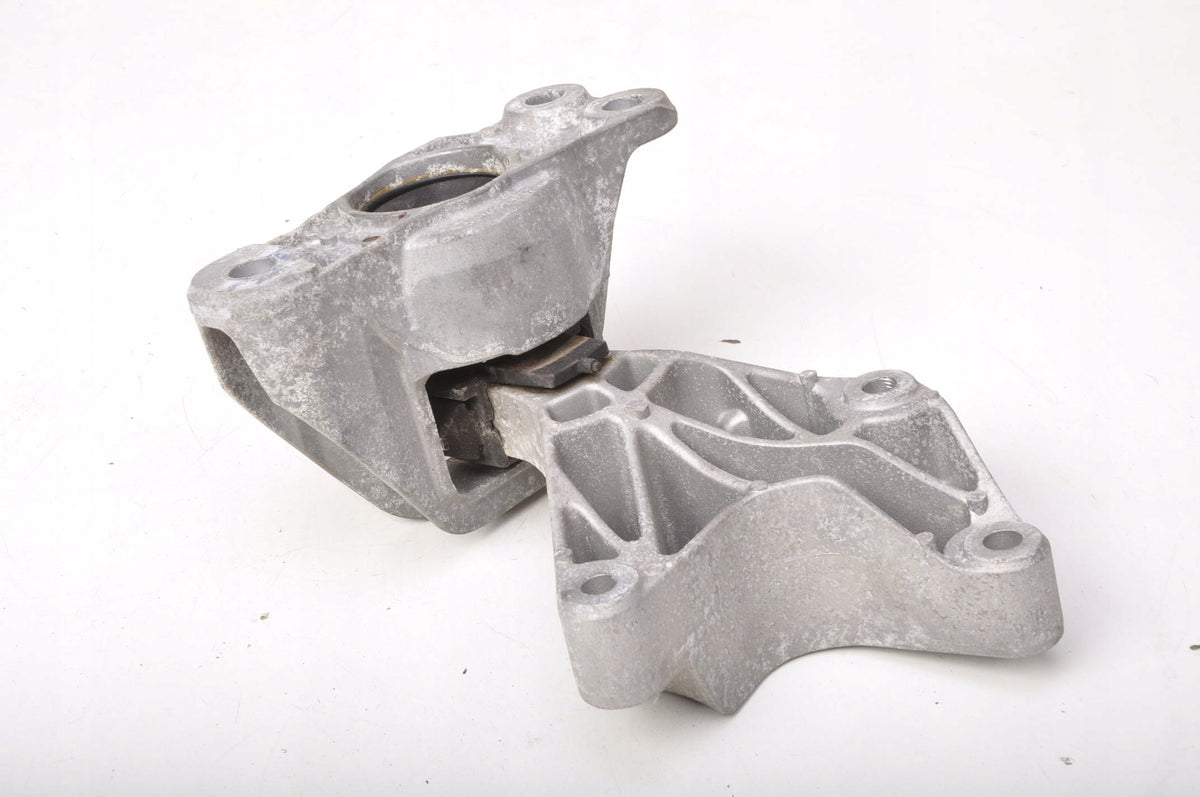 NISSAN MICRA K14 ENGINE PAW BRACKET