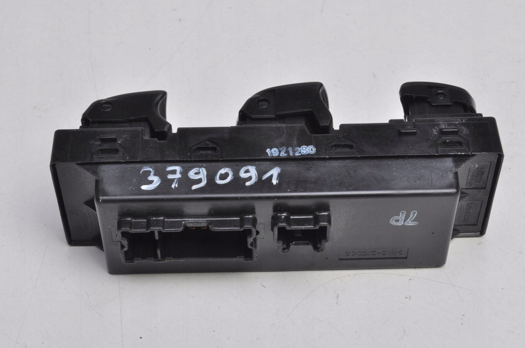 NISSAN MICRA K14 PANEL WINDOW LOWERING BUTTON