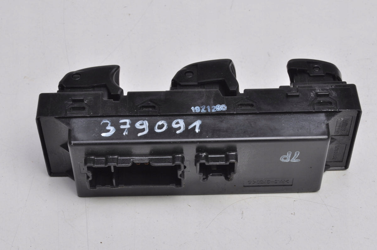 NISSAN MICRA K14 PANEL WINDOW LOWERING BUTTON