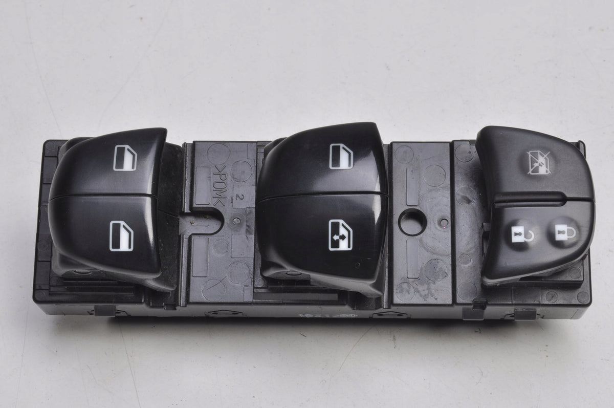 NISSAN MICRA K14 PANEL WINDOW LOWERING BUTTON