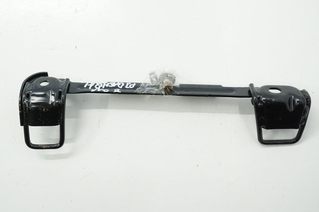 NISSAN QASHQAI J11 14R MOUNT ISOFIX RIGHT SCREWS