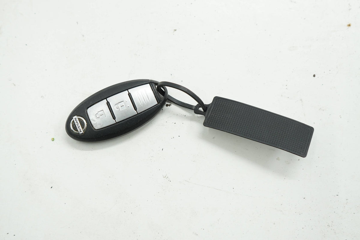 NISSAN QASHQAI J11 LIFT 17R KEY REMOTE CONTROL