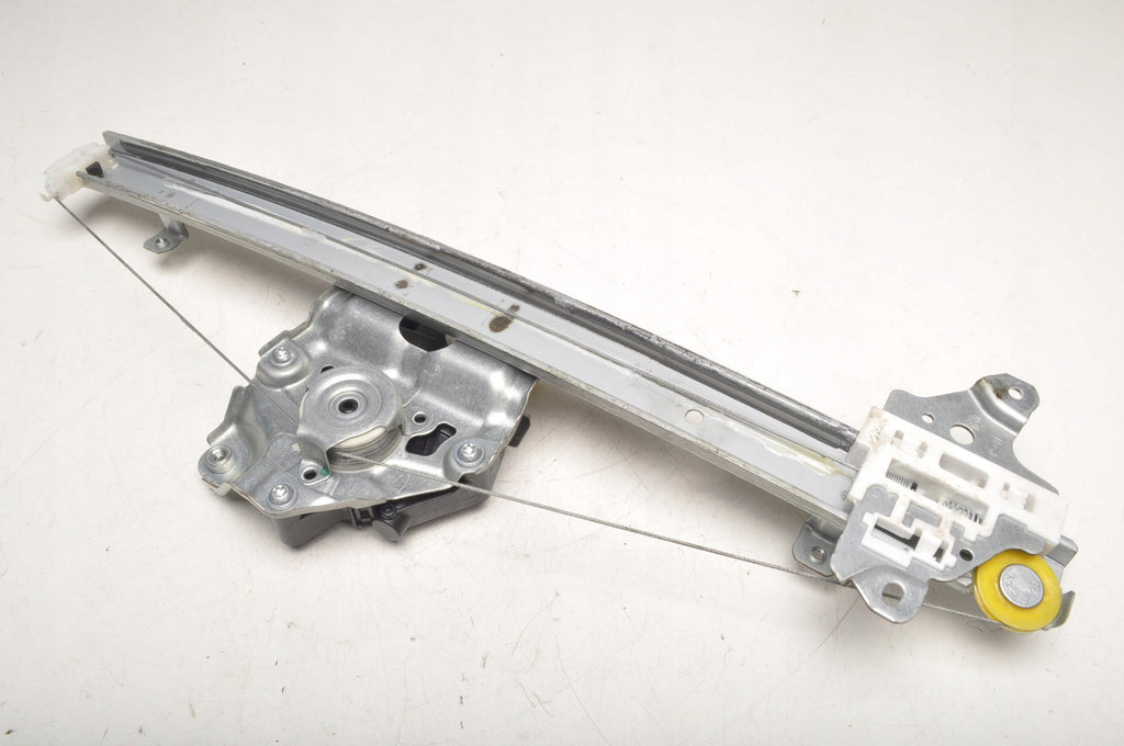 NISSAN X-TRAIL IV T33 WINDOW LIFTER RIGHT FRONT 5D 807506RN1A 23R
