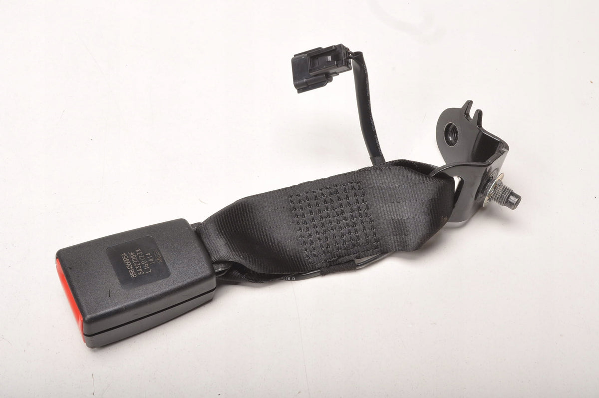 NISSAN X-TRAIL T33 SEAT BELT FASTENER 888436RR5A