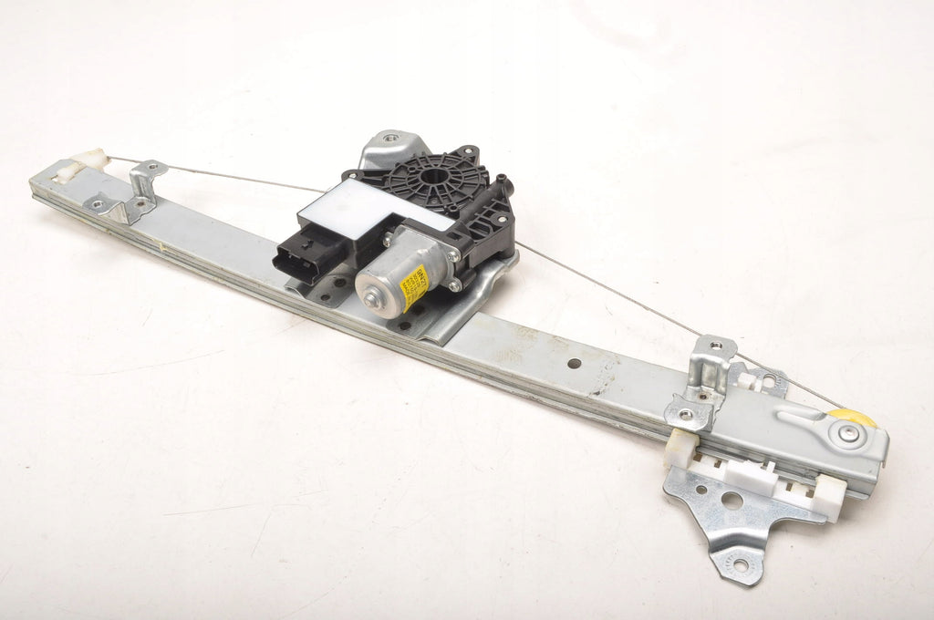 NISSAN X-TRAIL T33 WINDOW LIFTER RIGHT FRONT WR19-193