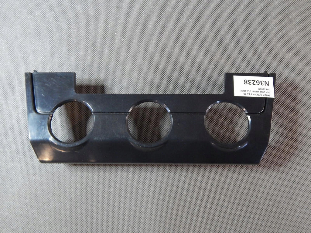OCTAVIA 3 FRAME AIR CONDITIONING PANEL 5E0863152C