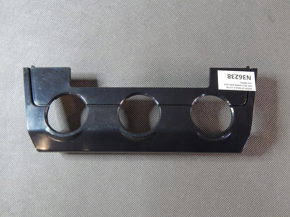 OCTAVIA 3 FRAME AIR CONDITIONING PANEL 5E0863152C