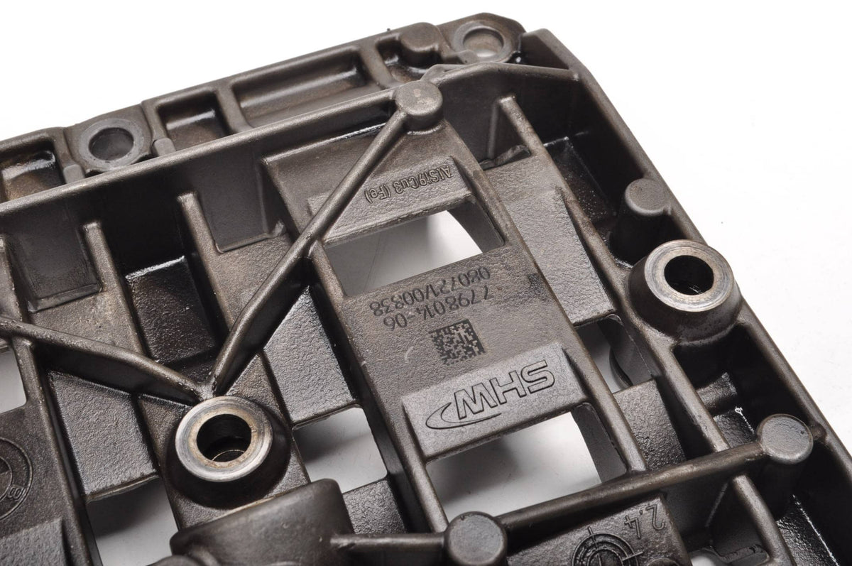 OIL PUMP BMW E90 E91 2.0 D 7798014