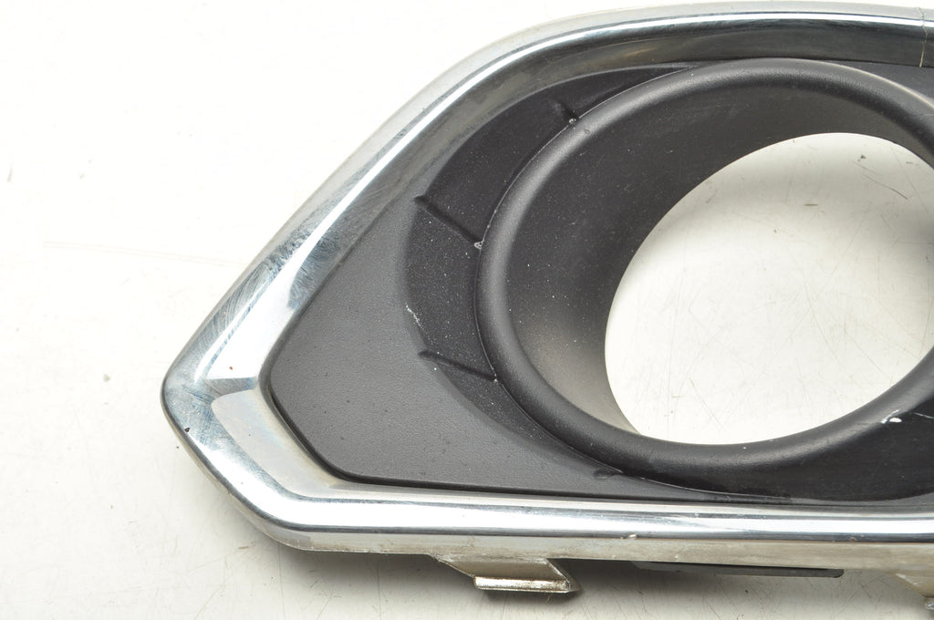 OPEL ANTARA FRAME HALOGEN GRILLE LEFT 25953667 25953663