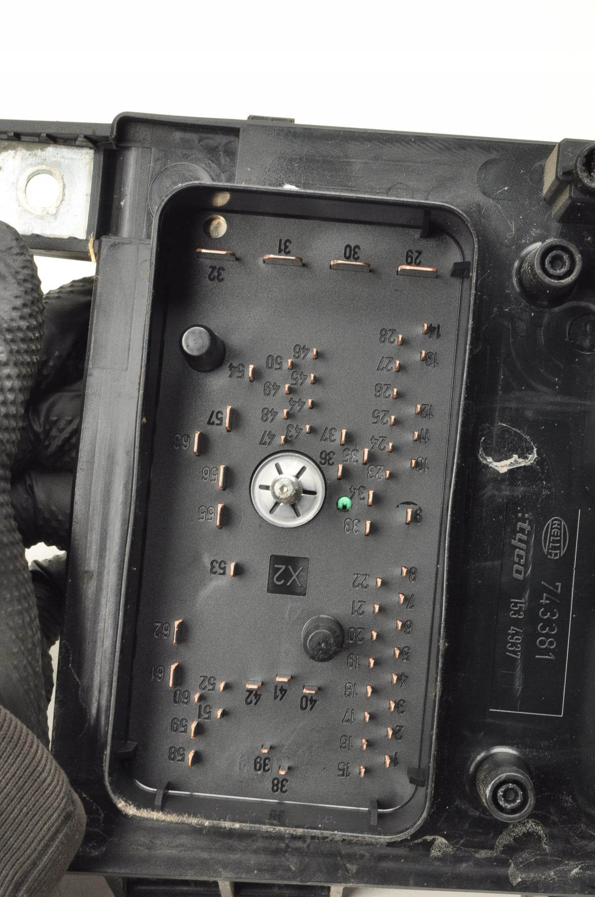 OPEL ASTRA H III 1.4 16V 90KM FUSE BOX 13206752