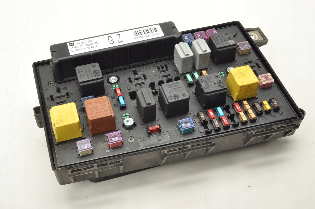 OPEL ASTRA H III 1.4 16V 90KM FUSE BOX 13206752