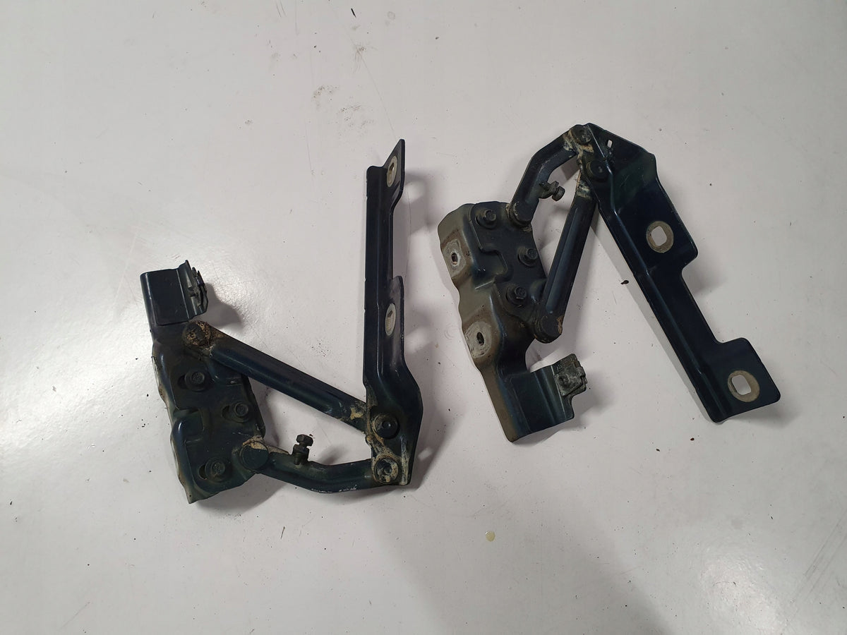 OPEL ASTRA J IV MASK HINGE LEFT ZGEU 20879202