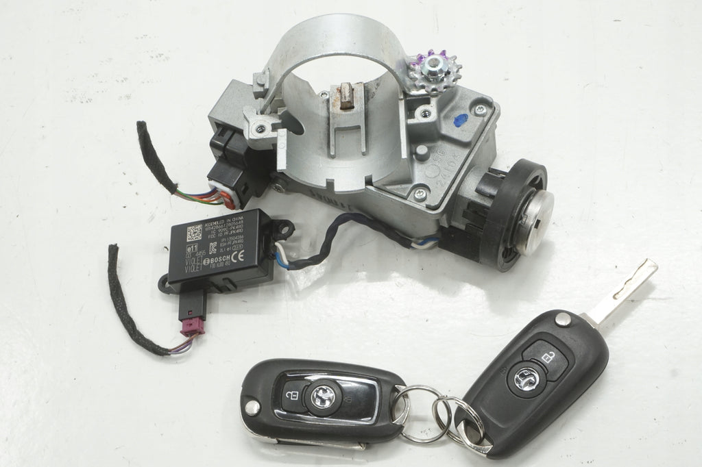 OPEL ASTRA K V 16R IGNITION KEY 1.0 T 39053439