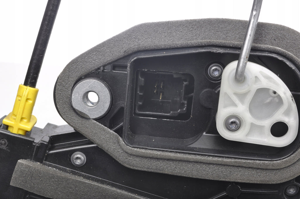 OPEL ASTRA K V DOOR LOCK RIGHT REAR 13598385