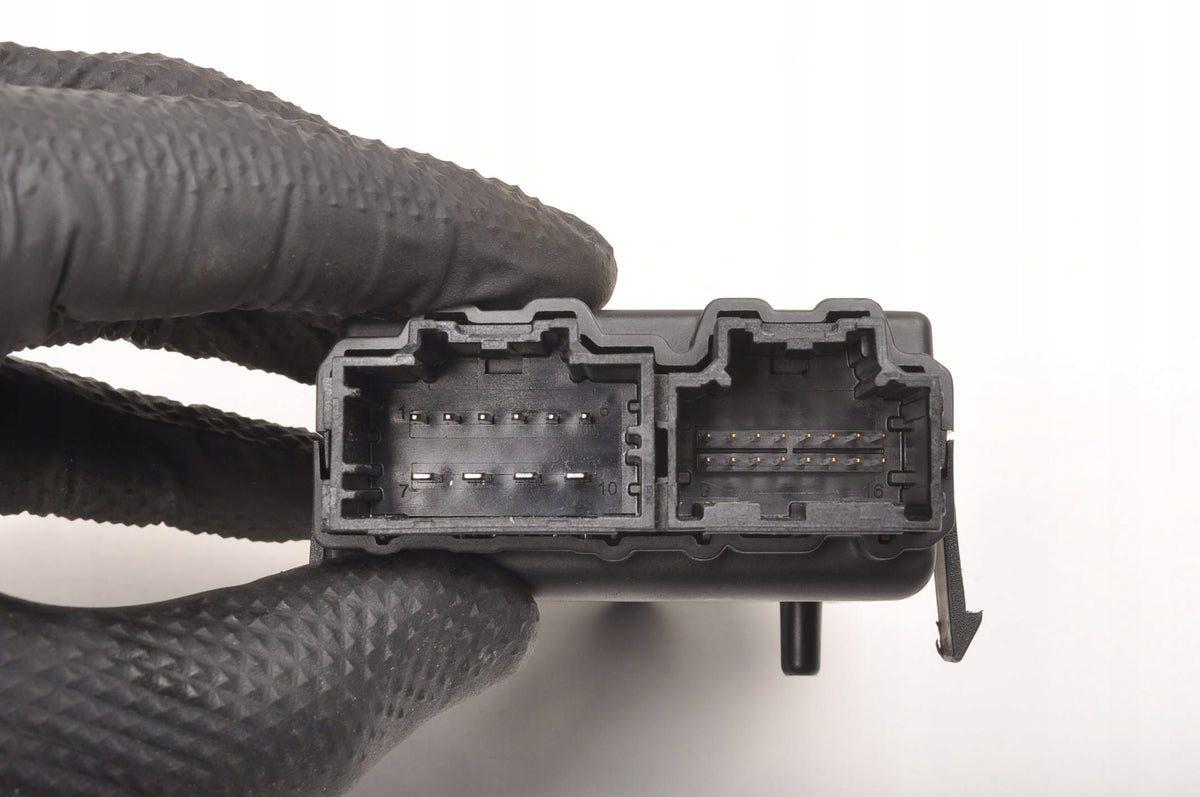 OPEL ASTRA K V MODULE SEAT HEATING CONTROLLER 13507373