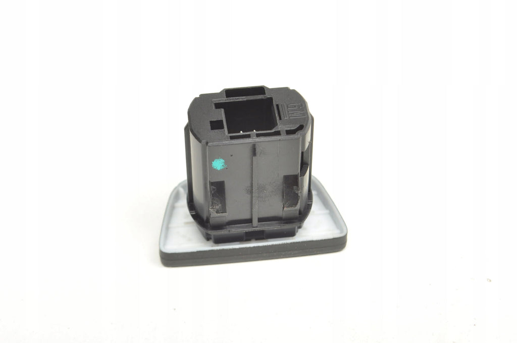 OPEL ASTRA K V SEAT HEATING BUTTON 39011042
