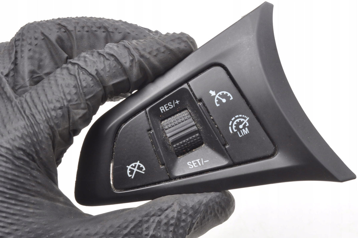 OPEL ASTRA K V STEERING WHEEL BUTTONS 13470319