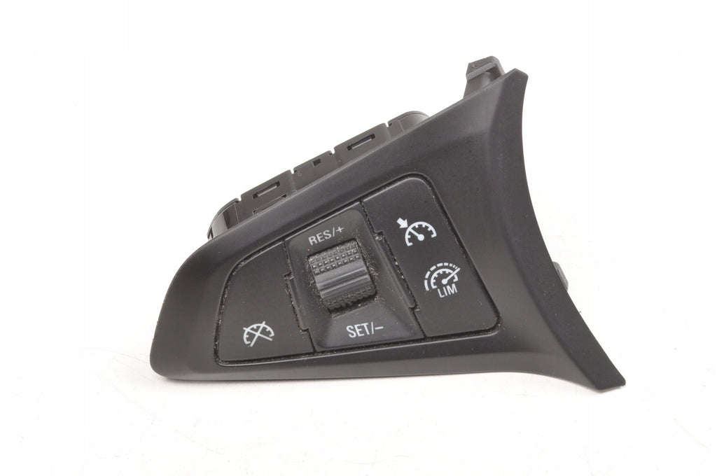 OPEL ASTRA K V STEERING WHEEL BUTTONS 13470319