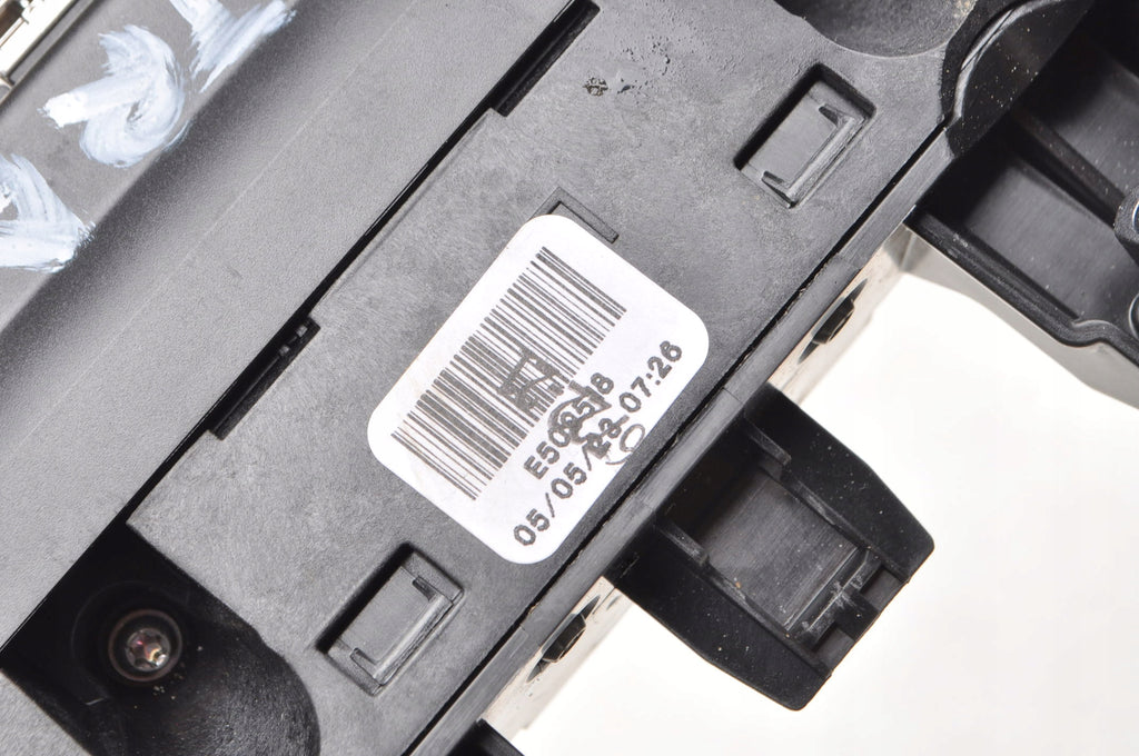 OPEL ASTRA L PANEL AIR CONDITIONING SWITCH 98411147YV 2023