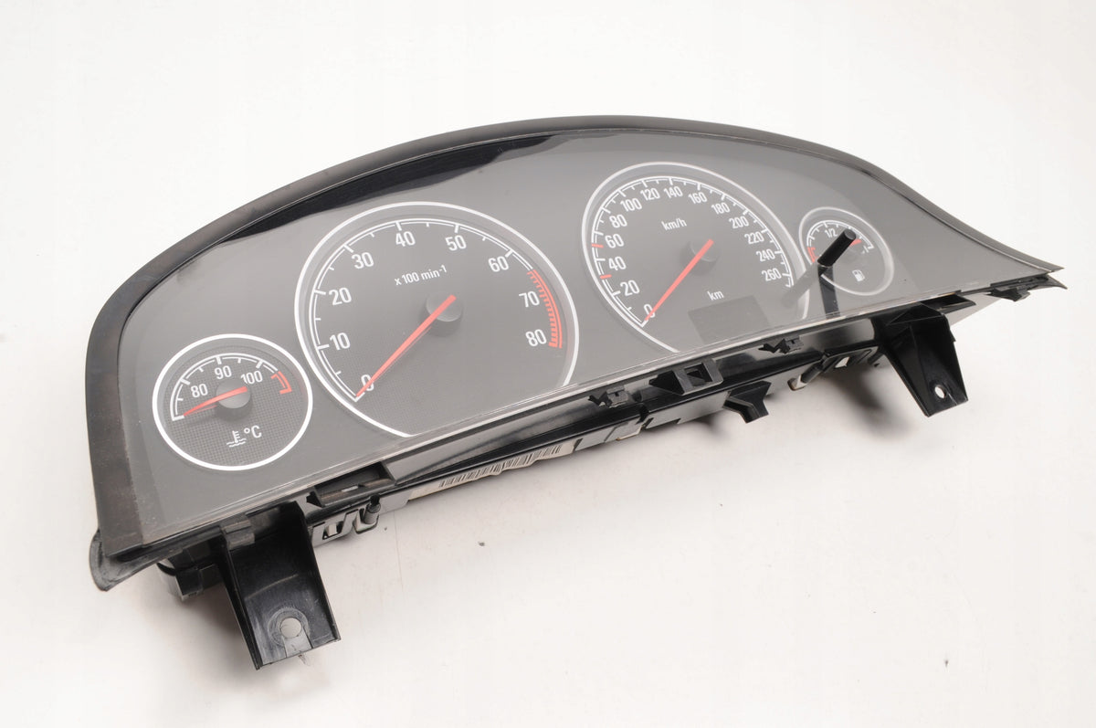OPEL C III 2.2 16V 155 KM COUNTER CLOCKS LIFT EU 13193084PB