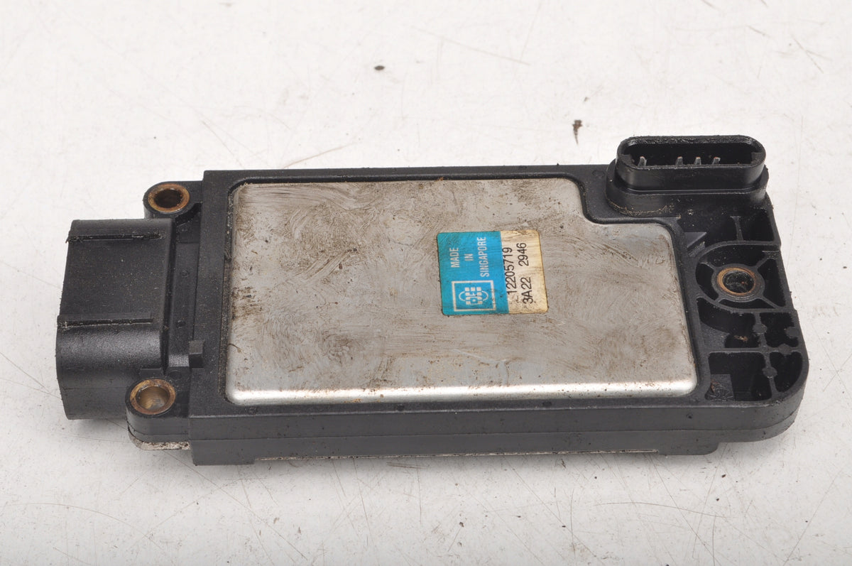 OPEL C III 2.2 16V IGNITION MODULE 12205719