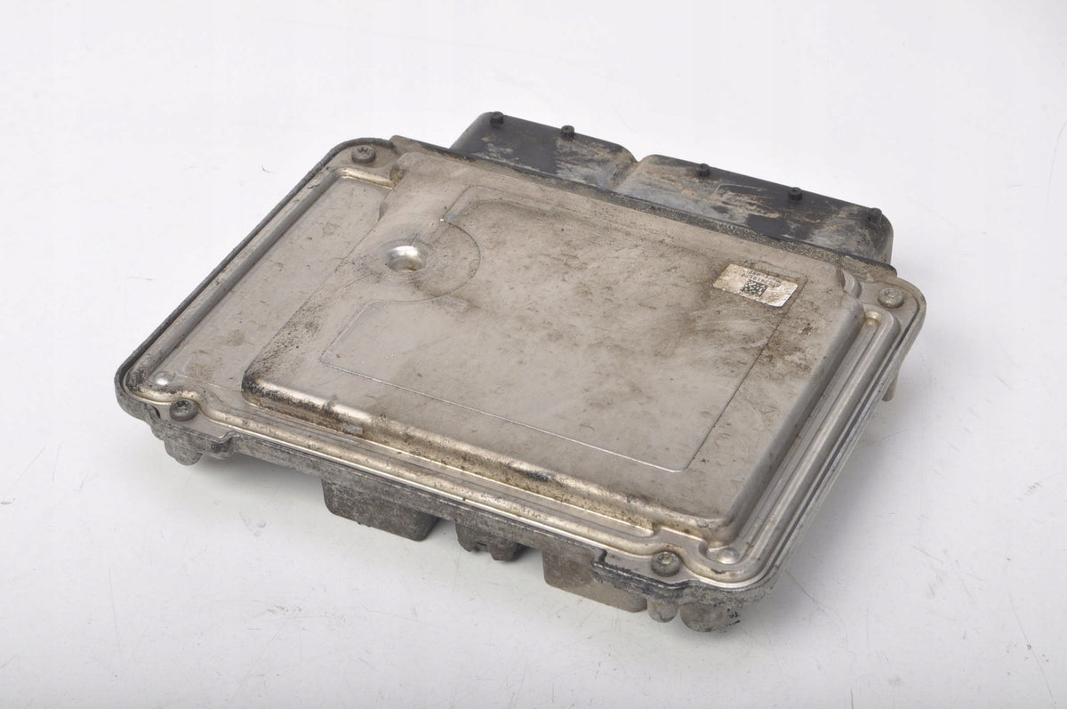 OPEL C SIGNUM 1.9 CDTI 150 KM COMPUTER ENGINE CONTROLLER 55556261
