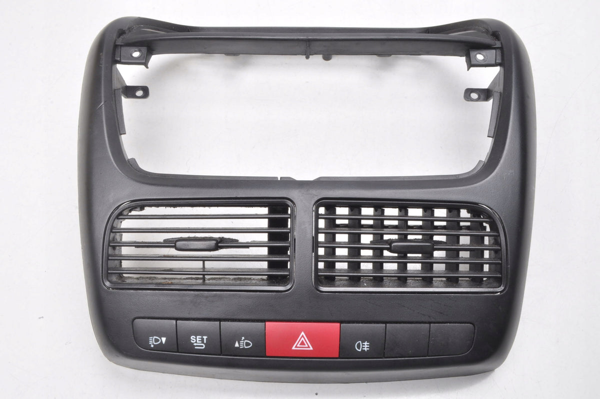 OPEL COMBO D GRILLE AIR VENT CENTER UK ST4967