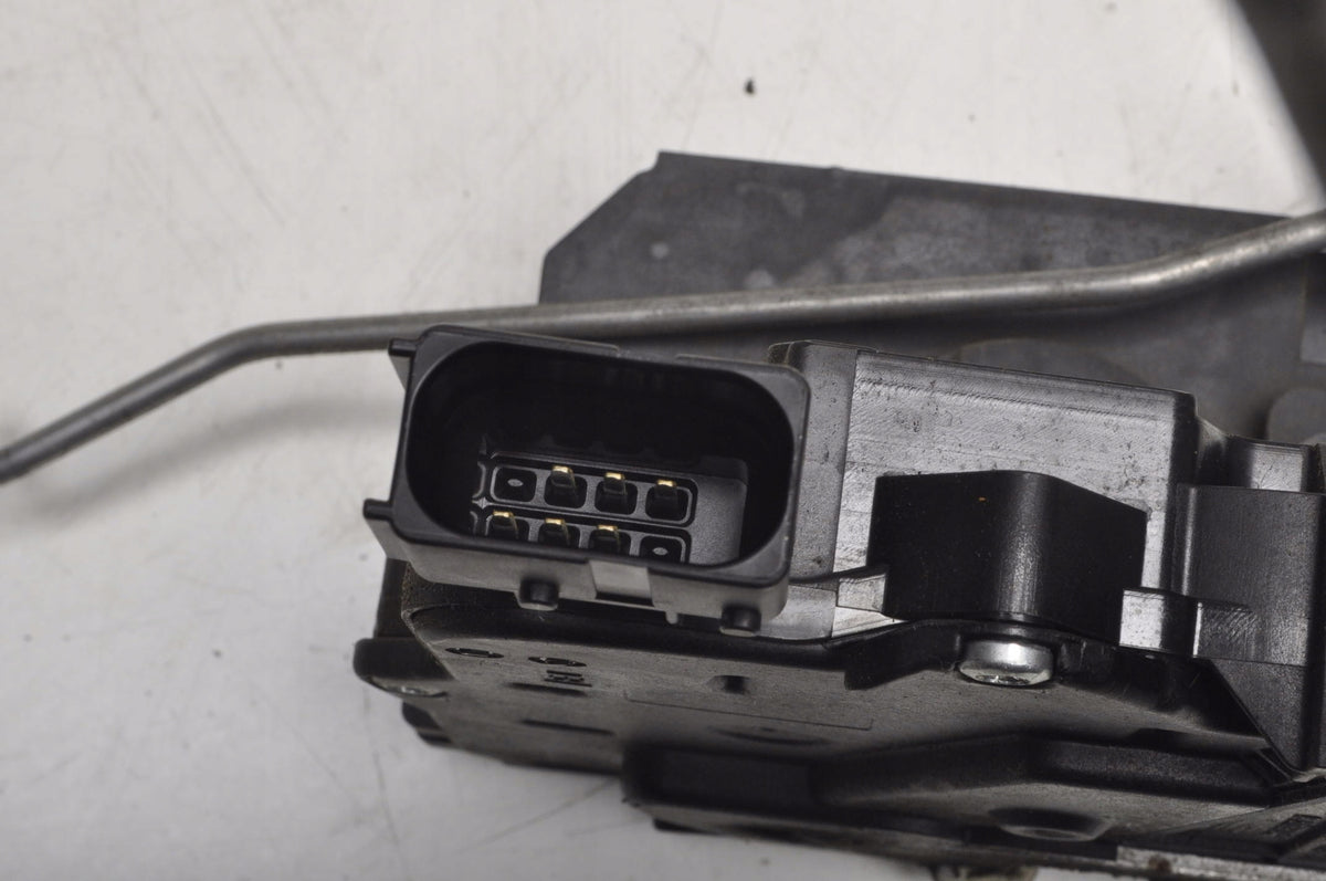OPEL CORSA D DOOR LOCK RIGHT FRONT 1325827