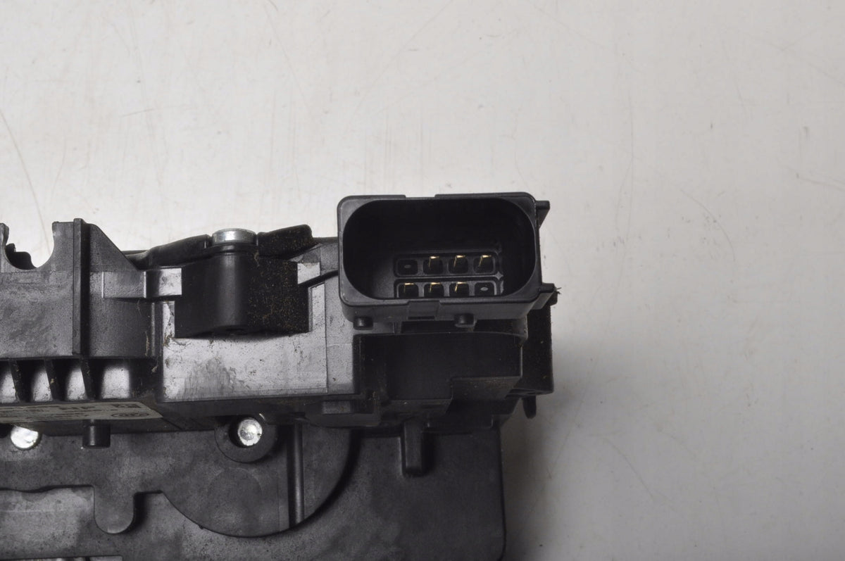 OPEL CORSA E DOOR LOCK LEFT FRONT 13431839