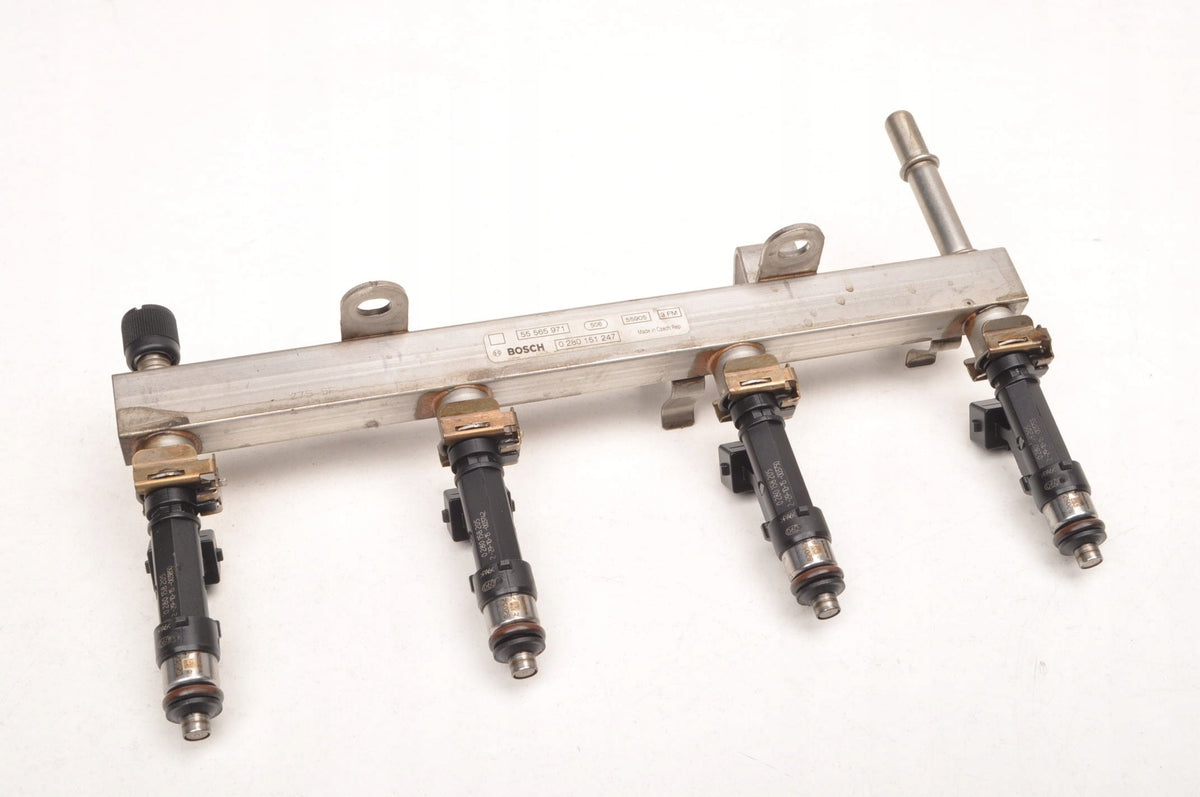 OPEL INSIGNIA A 1.4 T INJECTION RAIL INJECTION 55565971 0280158205