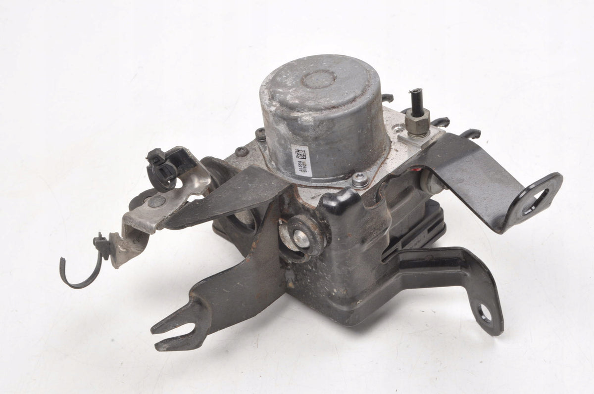 OPEL INSIGNIA A 1.6 CDTi 136HP ABS PUMP 84107105