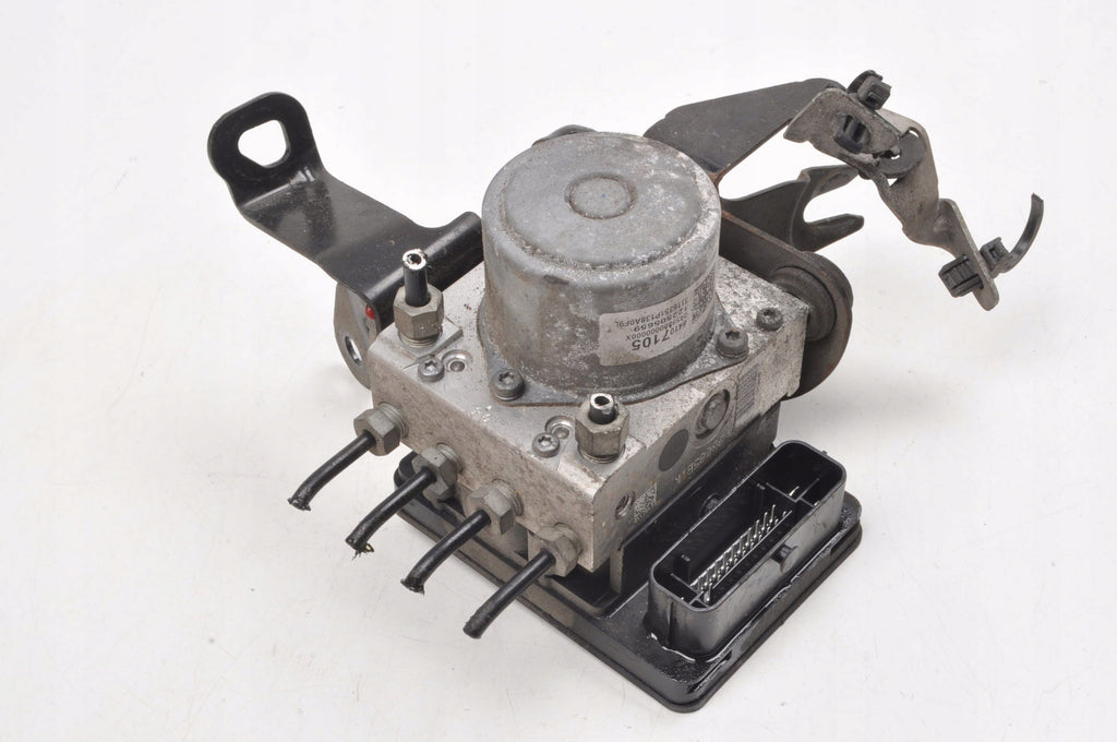 OPEL INSIGNIA A 1.6 CDTi 136HP ABS PUMP 84107105