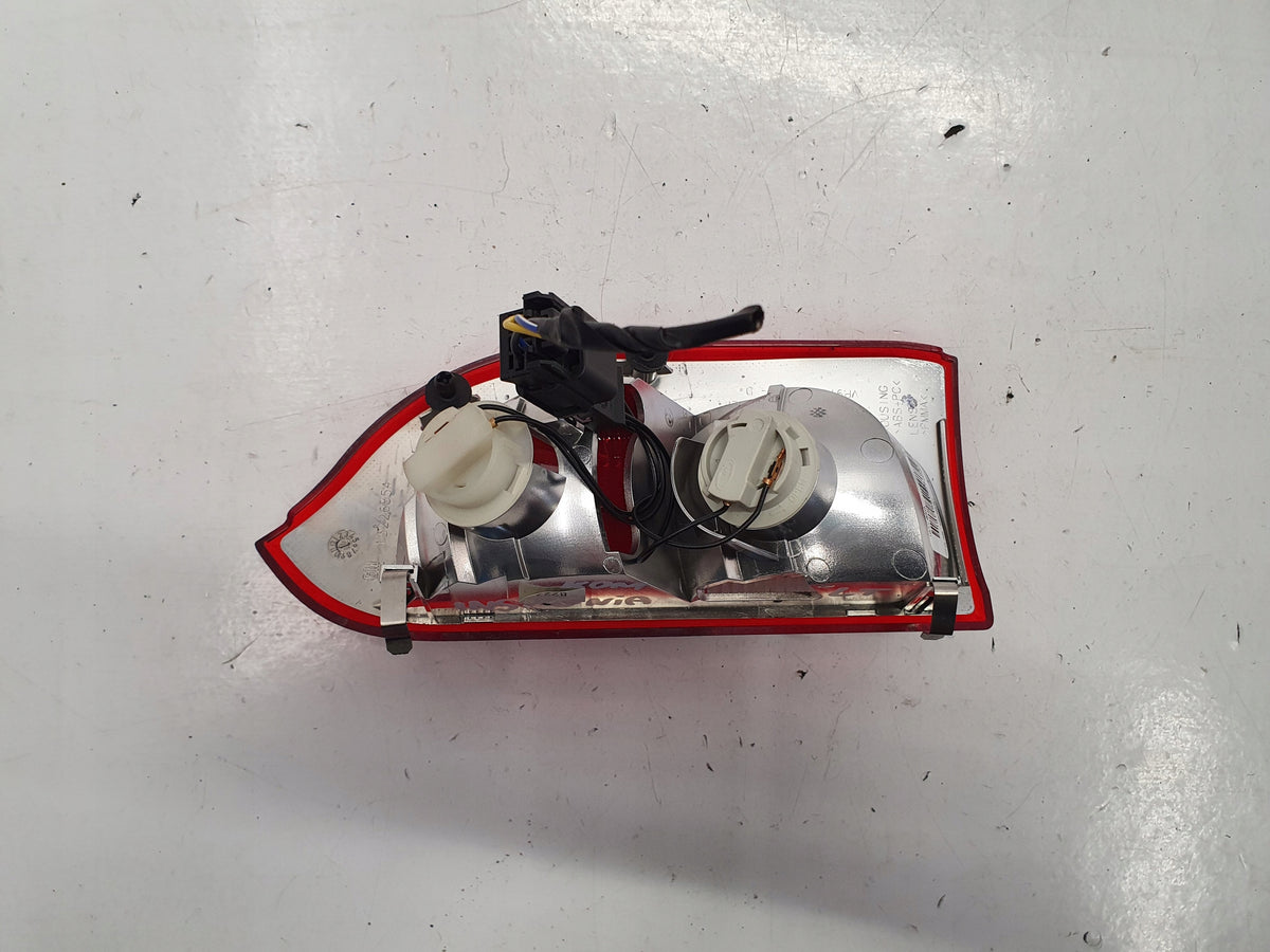 OPEL INSIGNIA A STATION WAGON LAMP LEFT REAR 13226854