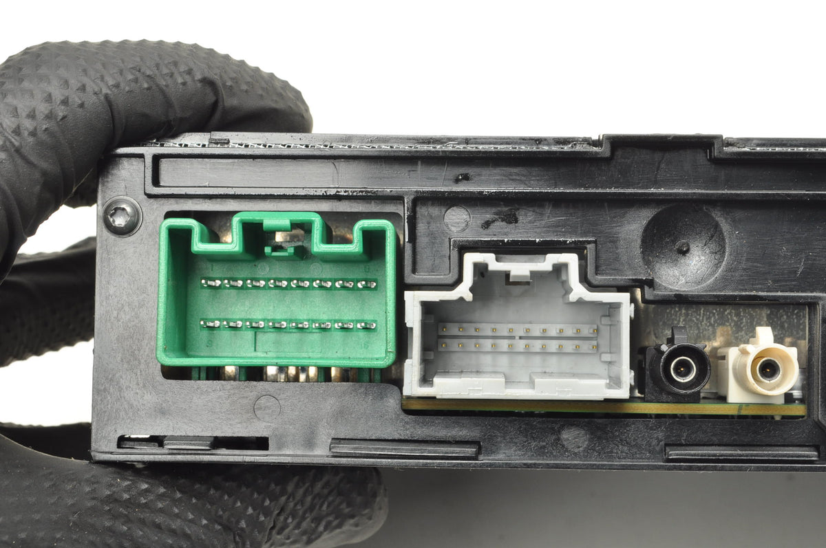 OPEL INSIGNIA AND CONTROLLER NAVIGATION MODULE 13482919