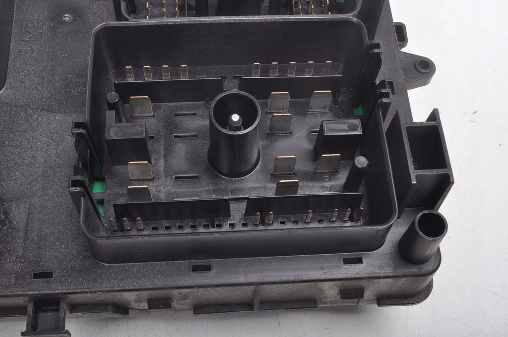 OPEL INSIGNIA AND FUSE BOX 22933575 LIFT
