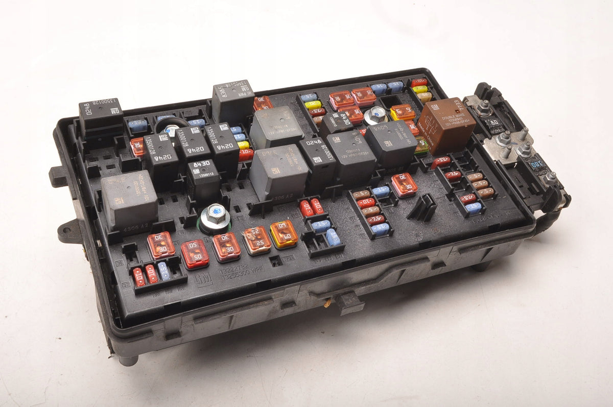 OPEL INSIGNIA AND FUSE BOX LIFT 22933572