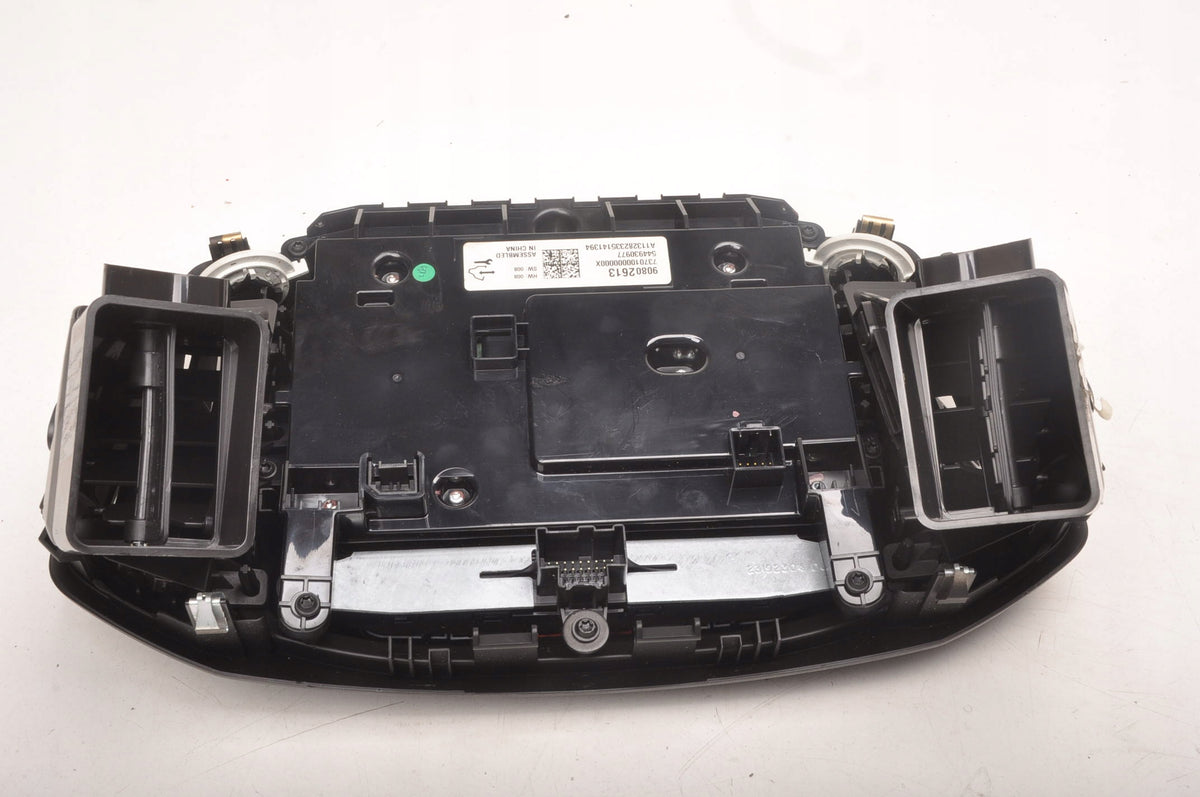 OPEL INSIGNIA AND RADIO PANEL 90802613 LIFT