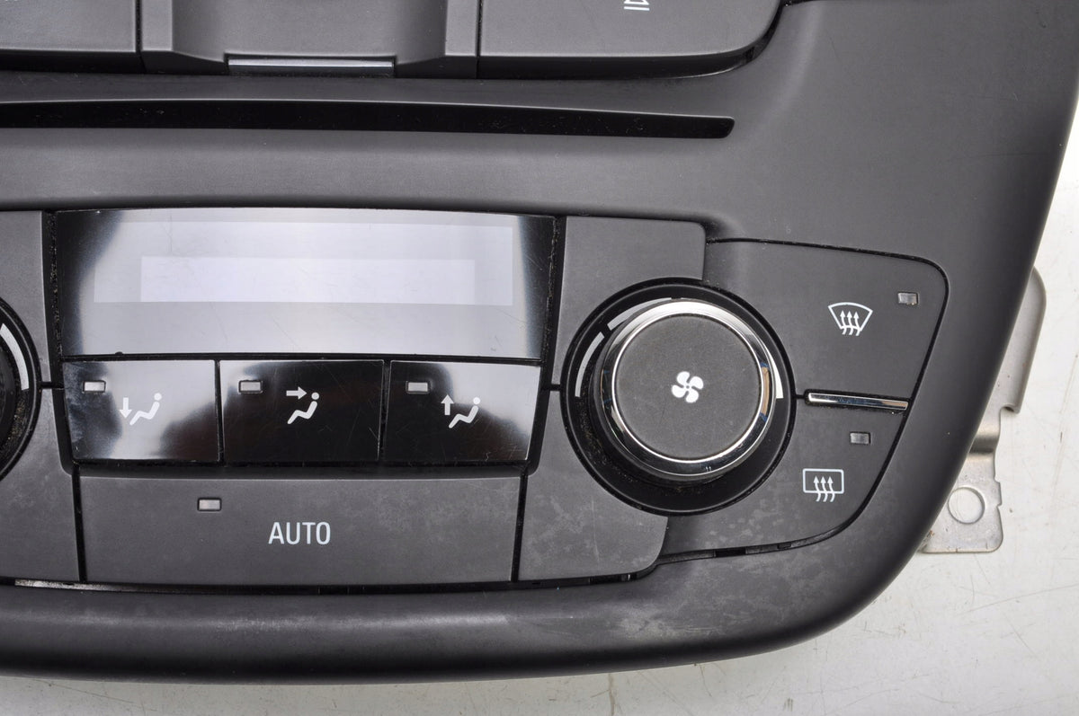 OPEL INSIGNIA AND RADIO PANEL RADIO 20997887 13273095