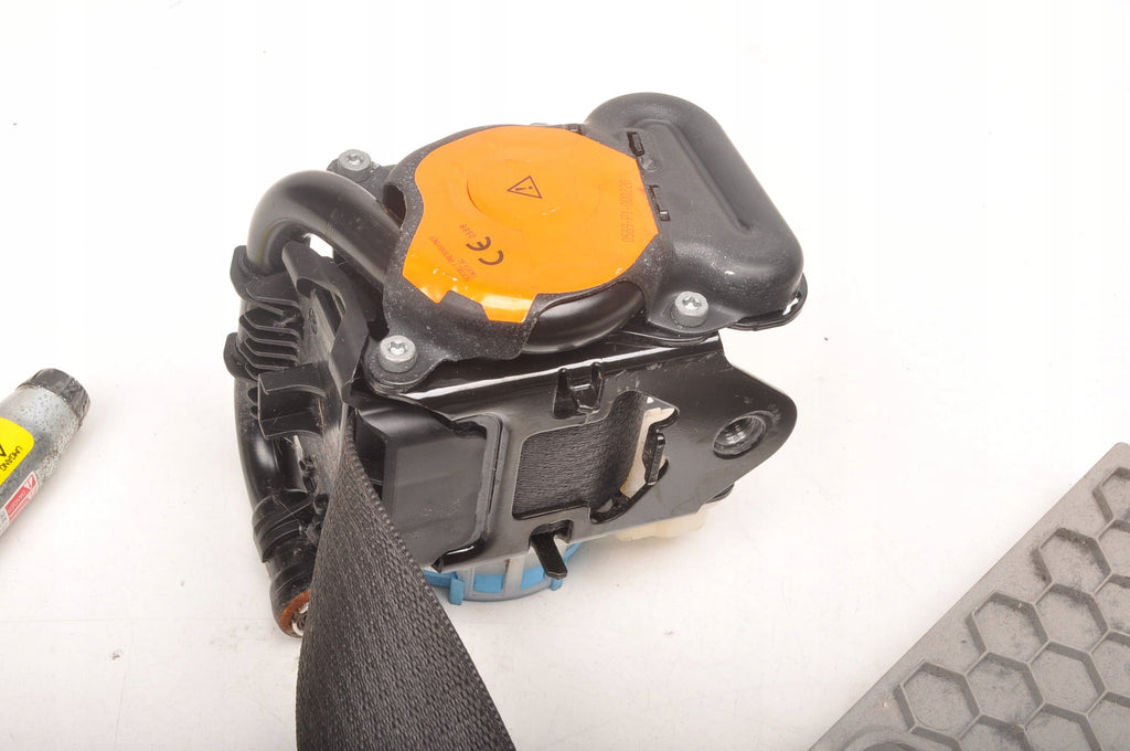 OPEL INSIGNIA AND SEAT BELT LEFT FRONT LIFT 20951974