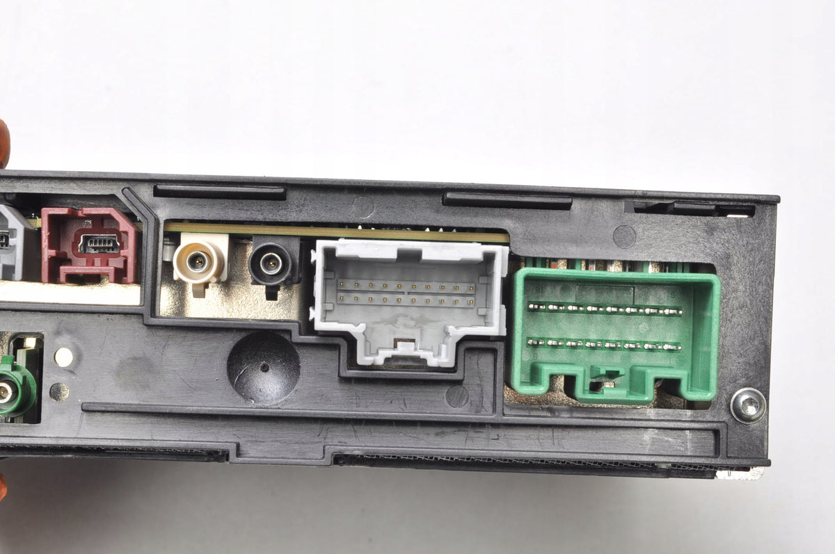 OPEL INSIGNIA AND THE SILVERBOX 23439111 LIFT CONTROLLER MODULE