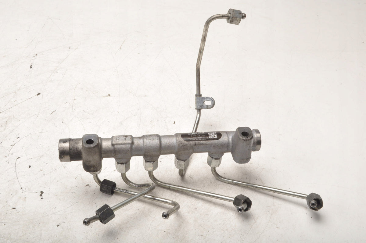 OPEL INSIGNIA B 2.0 CDTI INJECTION RAIL 55578285