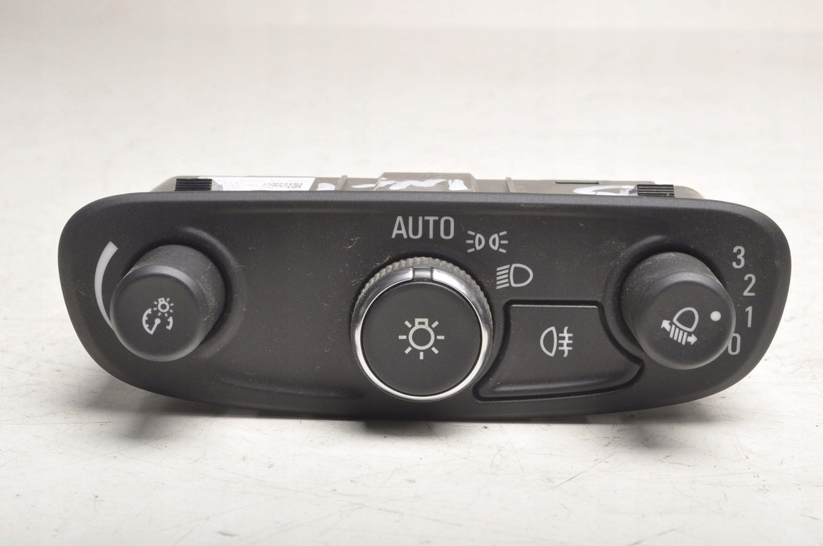 OPEL INSIGNIA B LIGHT SWITCH 39121796