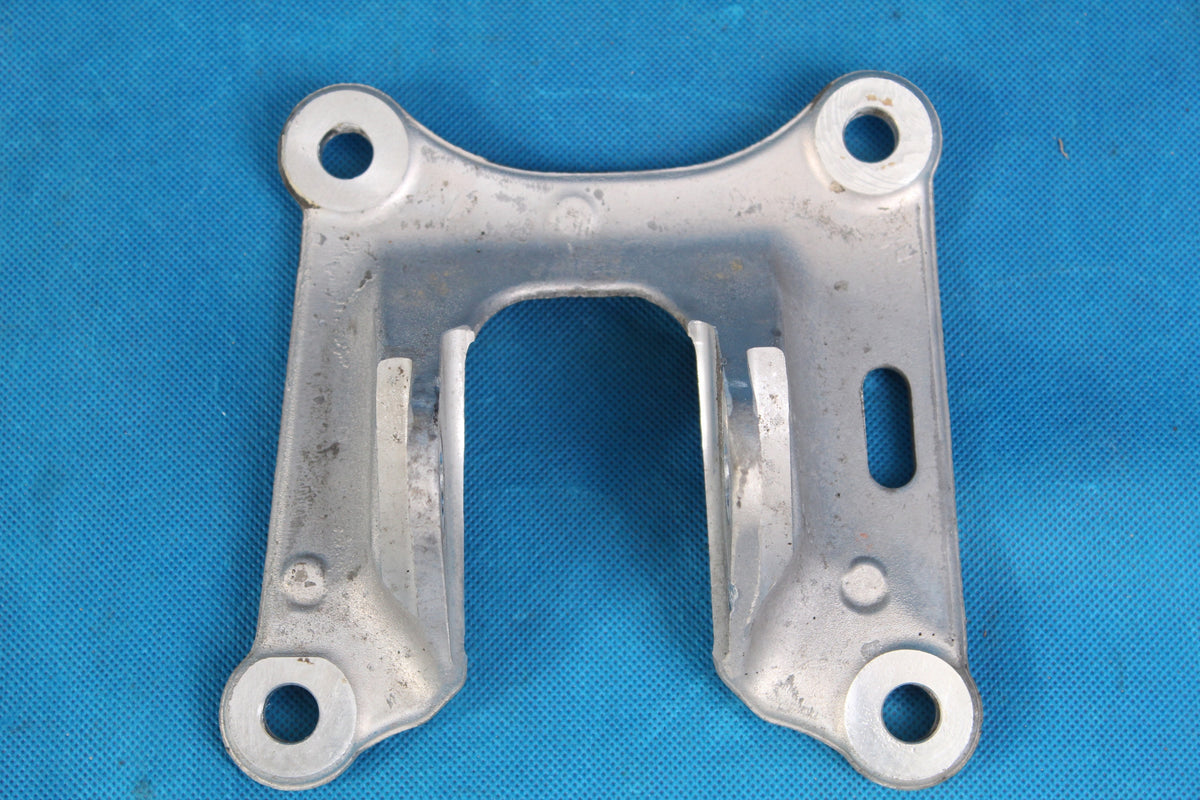 OPEL INSIGNIA B SWING ARM BRACKET REAR RIGHT 2018R 22947238 EUROPE
