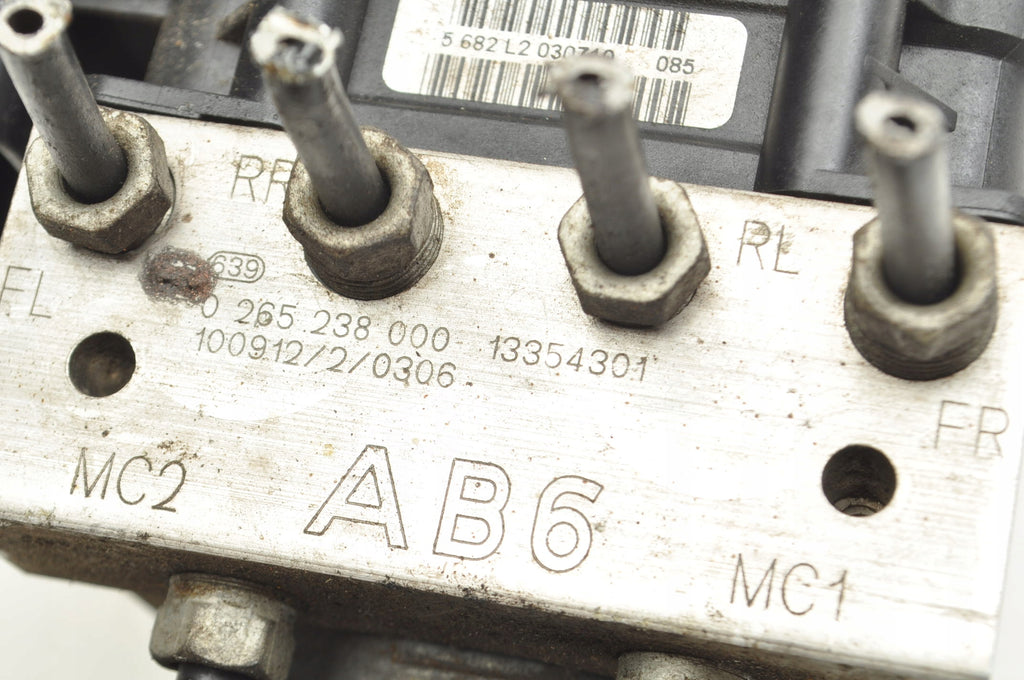 OPEL MERIVA II B 1.7 CDTI 100HP ABS PUMP 13354301