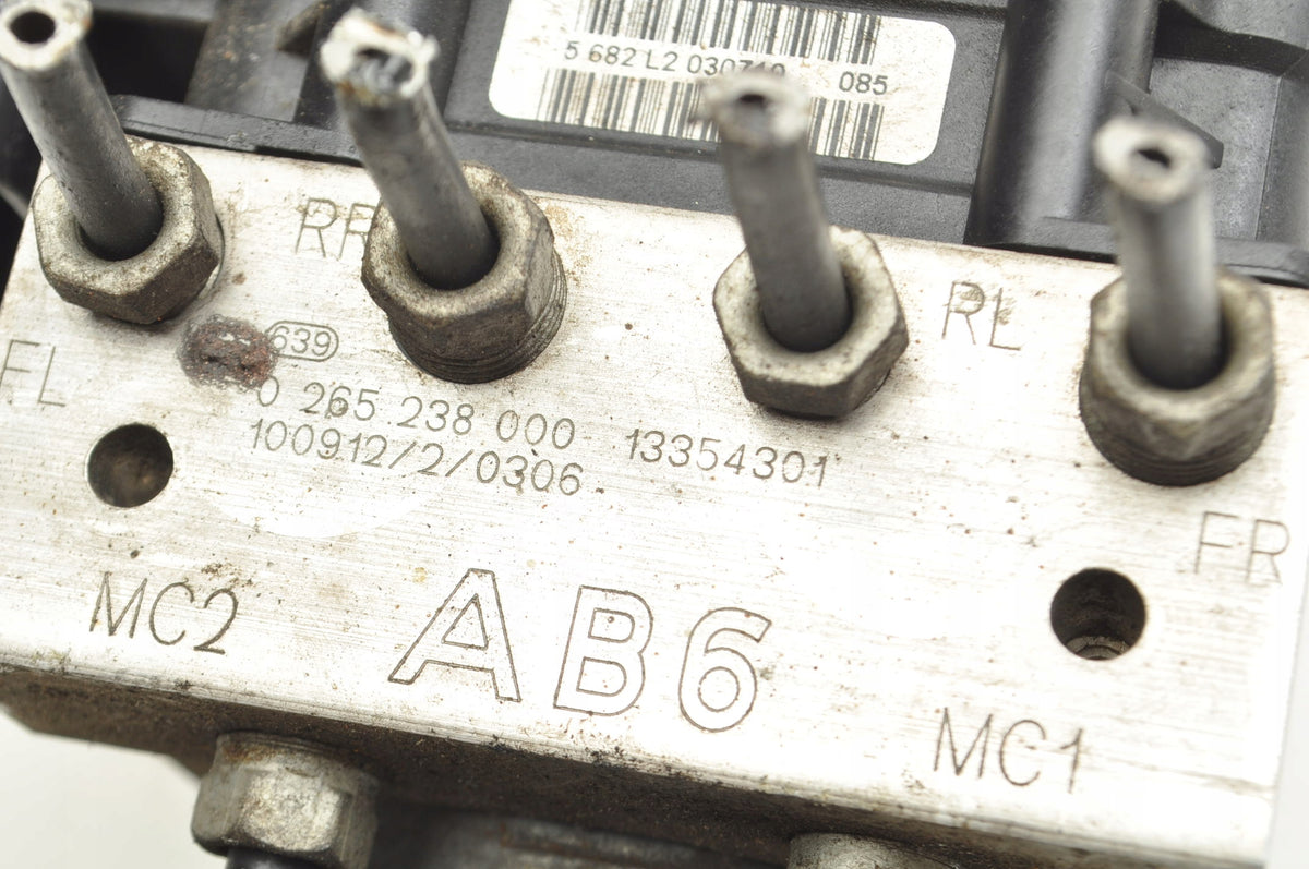 OPEL MERIVA II B 1.7 CDTI 100HP ABS PUMP 13354301