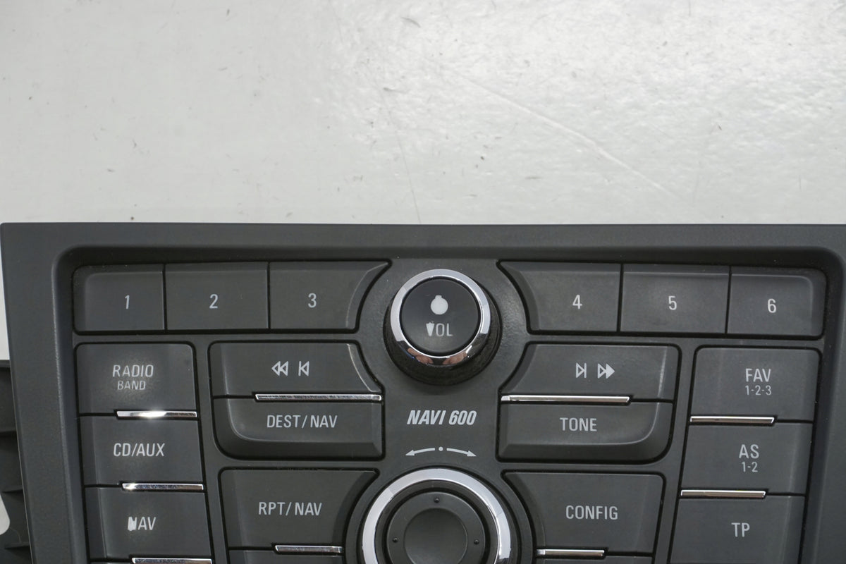OPEL MOCHA AND AIR CONDITIONING RADIO PANEL NAVI 600 20765760 9505230