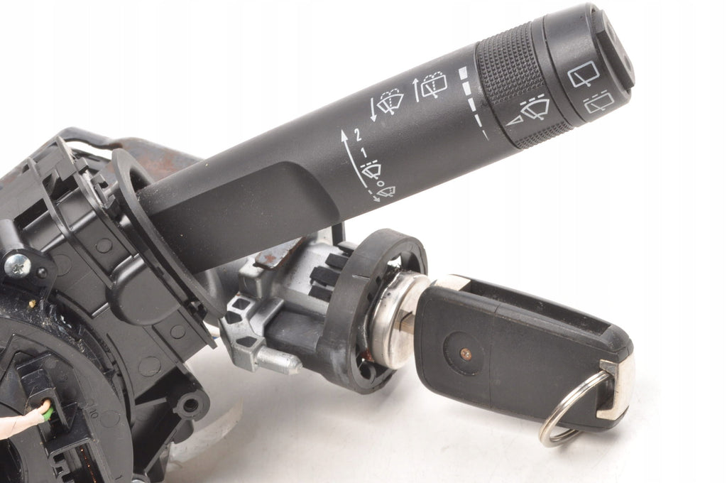 OPEL MOCHA AND COMBINED SWITCH 95384289